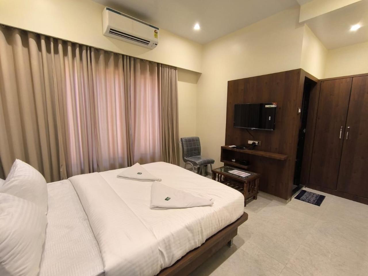 Sharan Residency Hotel Navi Mumbai Eksteriør billede