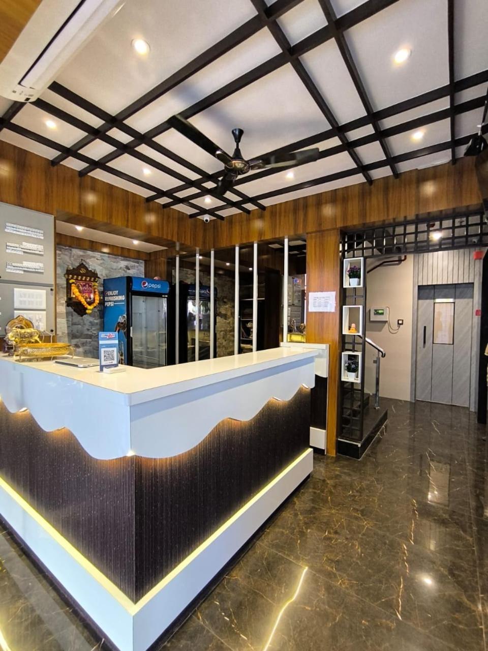 Sharan Residency Hotel Navi Mumbai Eksteriør billede